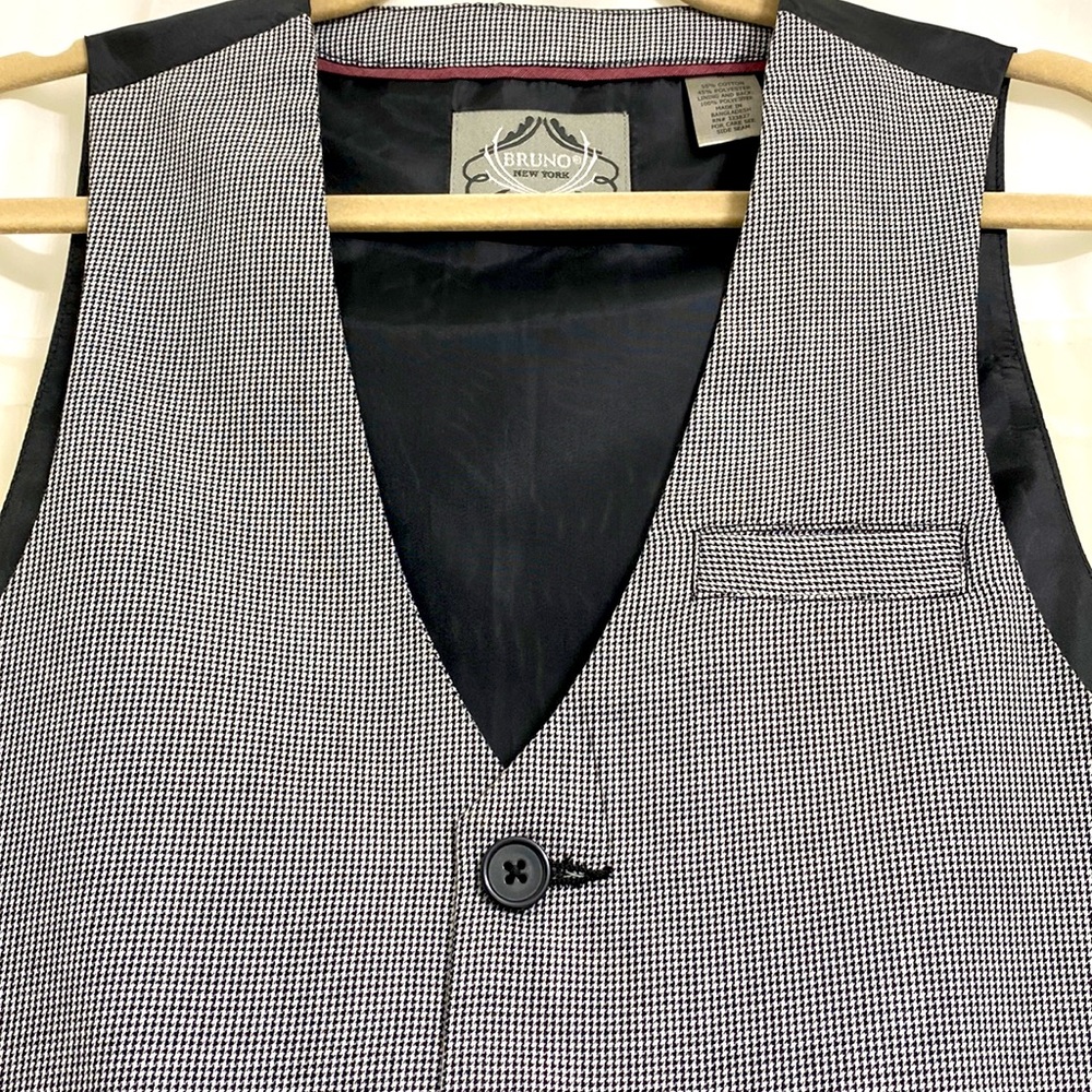 Men’s suit vest